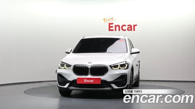 BMW X1 (F48) xDrive 18d Advantage 2020 — фото 3