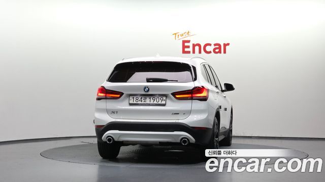 BMW X1 (F48) xDrive 18d Advantage 2020 — фото 4