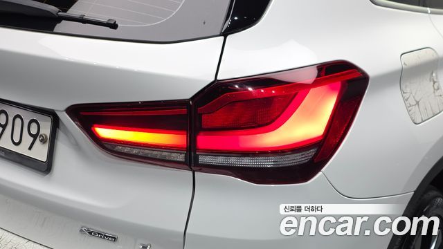 BMW X1 (F48) xDrive 18d Advantage 2020 — фото 23