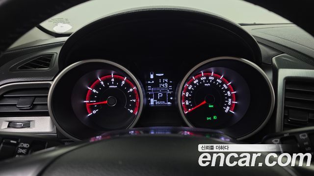 KG Mobility (SsangYong) Tivoli Armor VX 2WD 2018 — фото 8