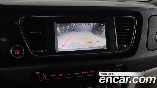 Kia Carnival 9-Seater Noblesse 2019 — фото 15