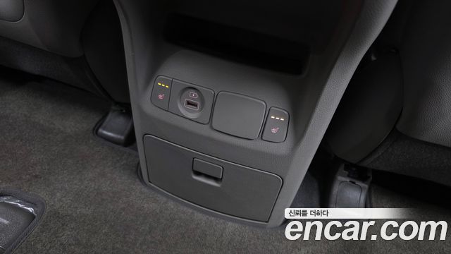 Kia Carnival 9-Seater Noblesse 2019 — фото 19