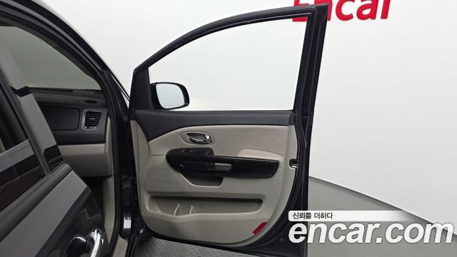 Kia Carnival 9-Seater Noblesse 2019 — фото 25