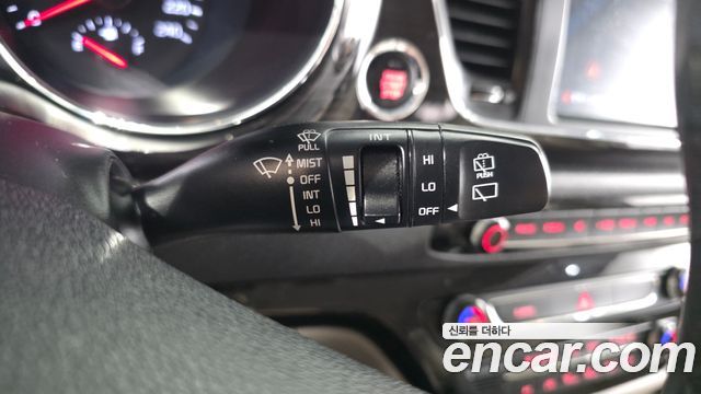 Kia Carnival 9-Seater Noblesse 2019 — фото 35