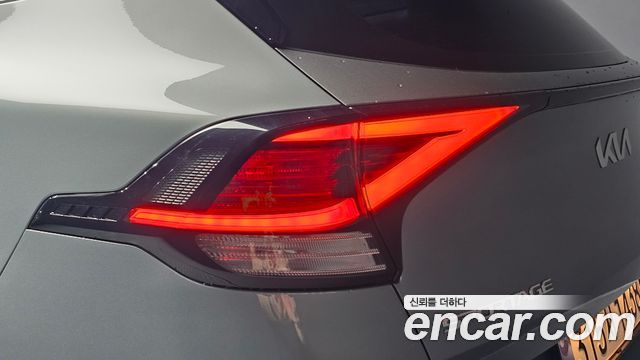 Kia Sportage (V) Diesel 2.0 2WD Trendy 2023 — фото 23
