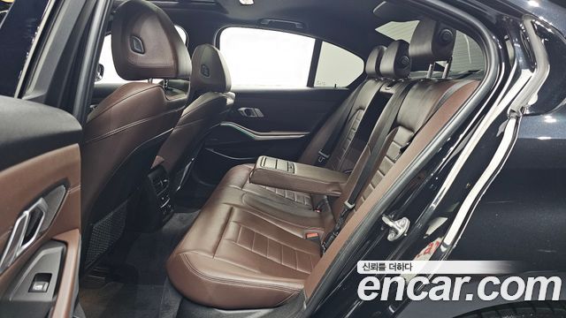 BMW 3 Series (G20) 330i M Sport 2019 — фото 11