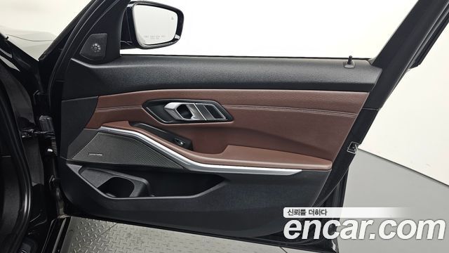 BMW 3 Series (G20) 330i M Sport 2019 — фото 24