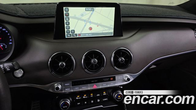 Kia Stinger 2.0 Turbo AWD Platinum 2019 — фото 13
