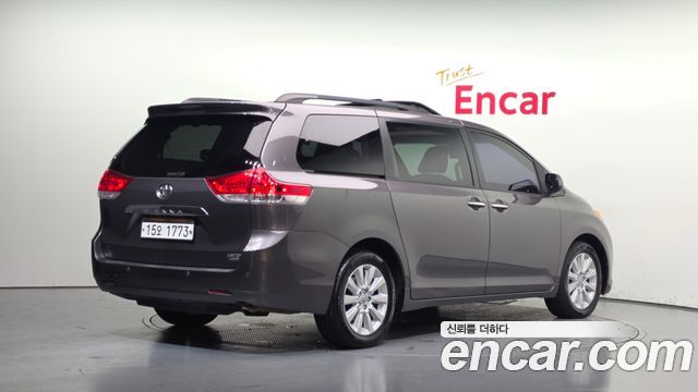Toyota Sienna 3.5 AWD 2014 — фото 2