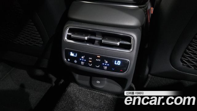 Genesis GV70 2.5T Gasoline 2WD 2025 — фото 22