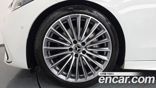 Mercedes-Benz C-Class (W206) C300 4MATIC AMG Line 2024 — фото 5
