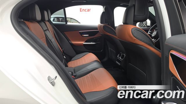 Mercedes-Benz C-Class (W206) C300 4MATIC AMG Line 2024 — фото 11