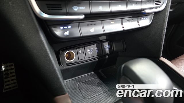 Hyundai Santa Fe (TM) Diesel 2.2 2WD Inspiraition 2019 — фото 31