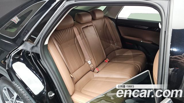 Hyundai Grandeur (GN7) 2,5 Gasoline 2WD Premium 2023 — фото 11