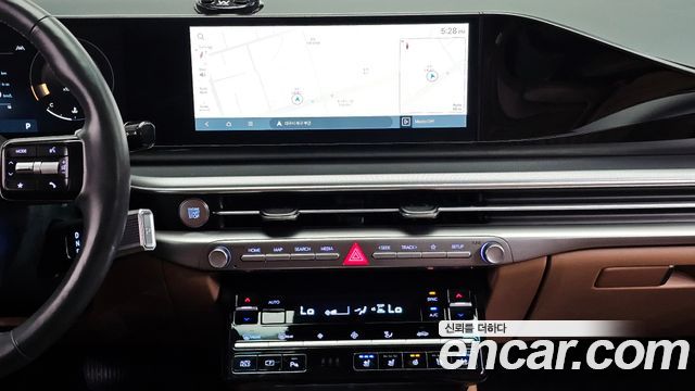 Hyundai Grandeur (GN7) 2,5 Gasoline 2WD Premium 2023 — фото 12