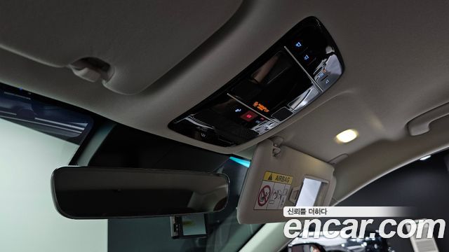 Hyundai Grandeur (GN7) 2,5 Gasoline 2WD Premium 2023 — фото 20