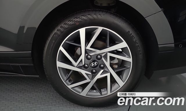 Hyundai Grandeur (GN7) 2,5 Gasoline 2WD Premium 2023 — фото 21