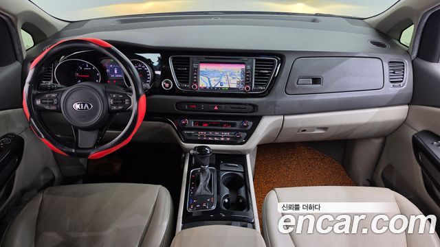Kia Carnival 9-seater Prestige 2015 — фото 7