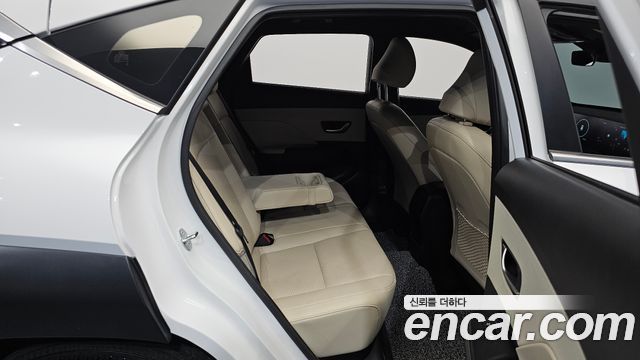 Hyundai Kona (SX2) Gasoline 1.6 Turbo 2WD Inspiration 2023 — фото 12