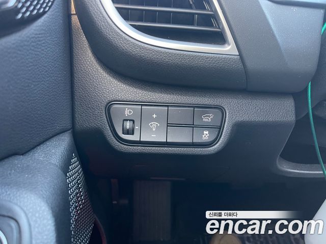 Kia Seltos Gasoline 1.6 Turbo 2WD Signature 2023 — фото 16