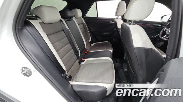 Volkswagen T-Roc 2.0 TDI Prestige 2021 — фото 11