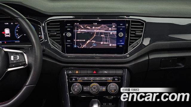 Volkswagen T-Roc 2.0 TDI Prestige 2021 — фото 13