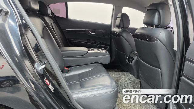 Kia K9 3.3 GDI Prestige 2018 — фото 12