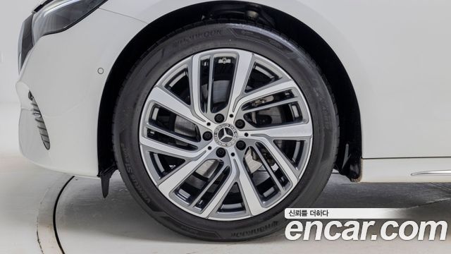 Mercedes-Benz E-Class (W214) E220d 4MATIC Exclusive 2024 — фото 5