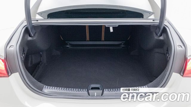 Mercedes-Benz E-Class (W214) E220d 4MATIC Exclusive 2024 — фото 15