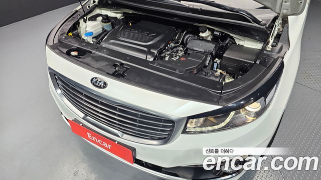 Kia Carnival 9-seater Prestige 2018 — фото 6