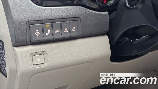 Kia Carnival 9-seater Prestige 2018 — фото 16