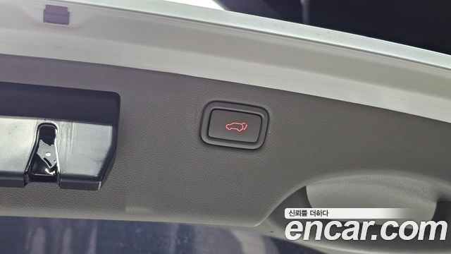 Kia Carnival 9-seater Prestige 2018 — фото 19