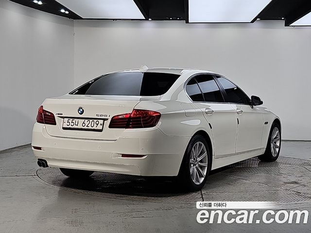 BMW 5 Series (F10) 528i xDrive 2014 — фото 4