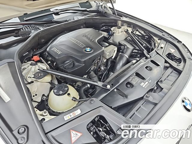 BMW 5 Series (F10) 528i xDrive 2014 — фото 6