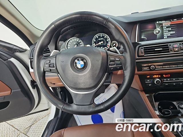 BMW 5 Series (F10) 528i xDrive 2014 — фото 7