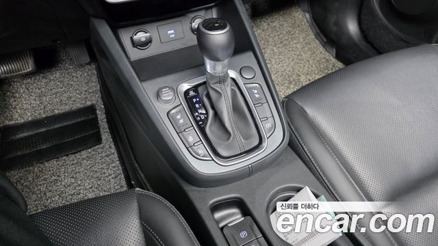 Hyundai Kona Gasoline 2.0 2WD Modern 2021 — фото 9