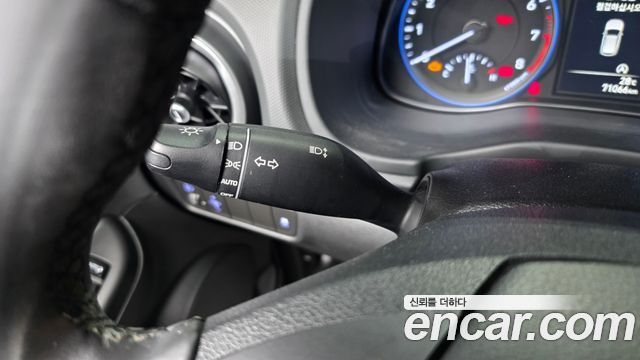 Hyundai Kona Gasoline 2.0 2WD Modern 2021 — фото 35
