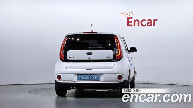 Kia Soul EV EV 2018 — фото 4