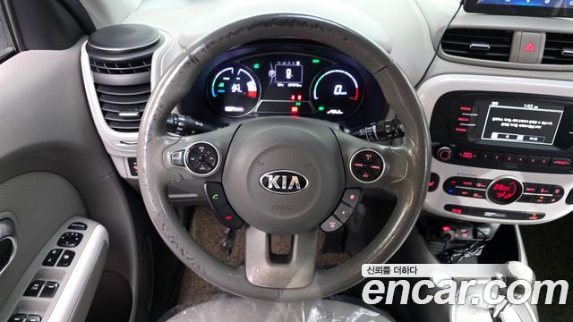 Kia Soul EV EV 2018 — фото 13