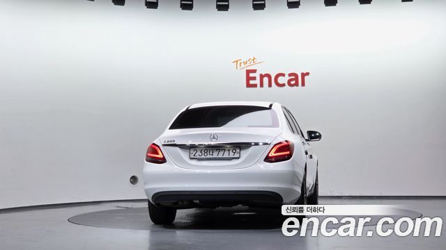 Mercedes-Benz C-Class (W205) C200 2019 — фото 4