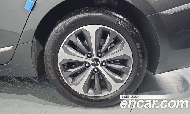 Kia K8 Hybrid Noblesse Lite 2023 — фото 21