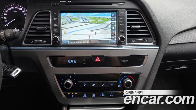 Hyundai Sonata (LF) 2.0 Style 2015 — фото 13