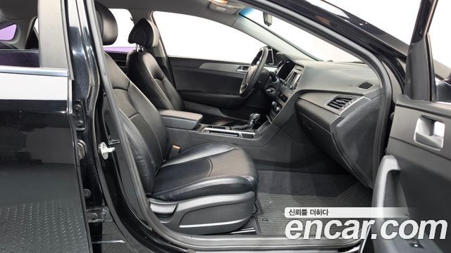 Hyundai Sonata (LF) 2.0 Style 2015 — фото 26