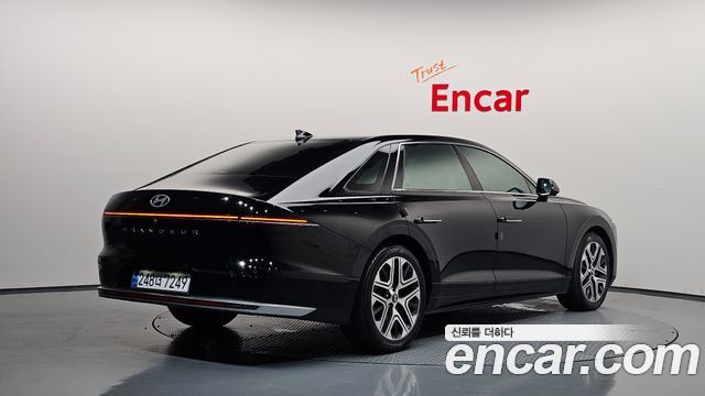 Hyundai Grandeur (GN7) 3.5 LPG 2WD Exclusive 2023 — фото 2