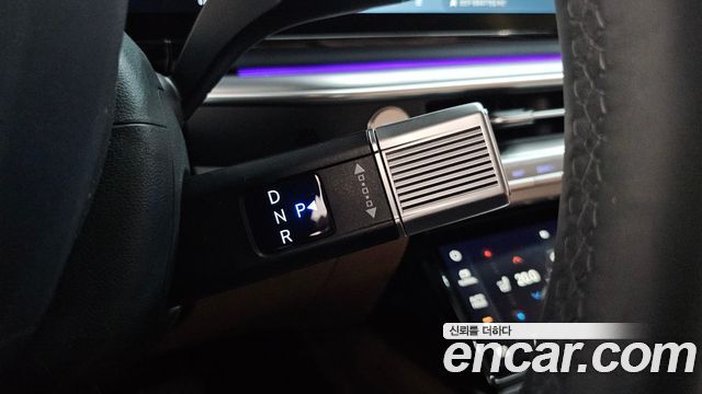 Hyundai Grandeur (GN7) 3.5 LPG 2WD Exclusive 2023 — фото 9