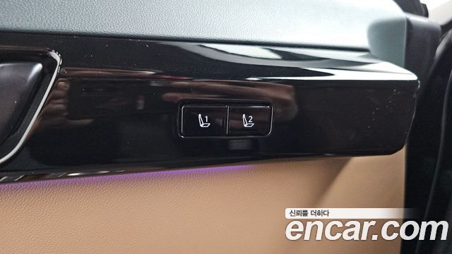 Hyundai Grandeur (GN7) 3.5 LPG 2WD Exclusive 2023 — фото 18