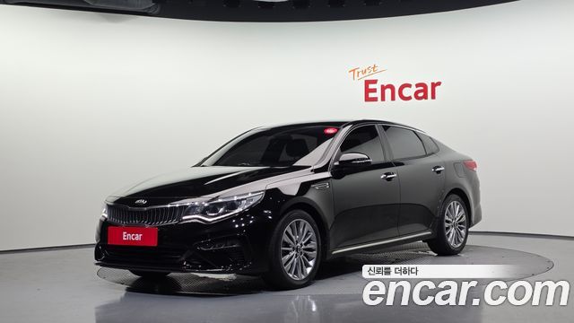 Kia K5 (II) 2.0 Noblesse 2019 — фото 1