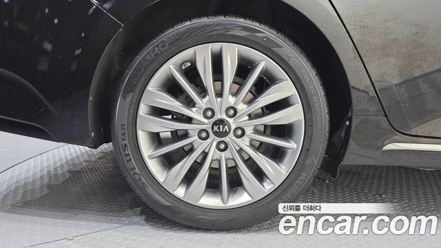 Kia K5 (II) 2.0 Noblesse 2019 — фото 5