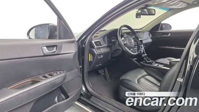Kia K5 (II) 2.0 Noblesse 2019 — фото 10
