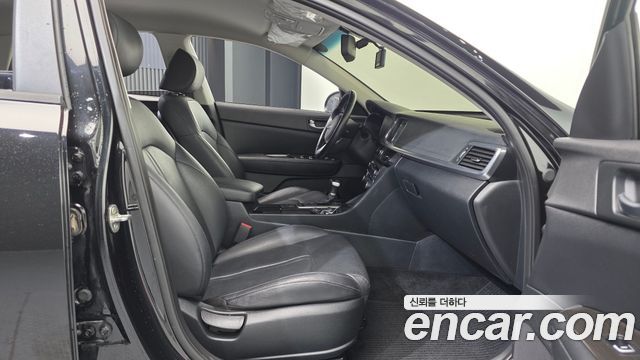 Kia K5 (II) 2.0 Noblesse 2019 — фото 11